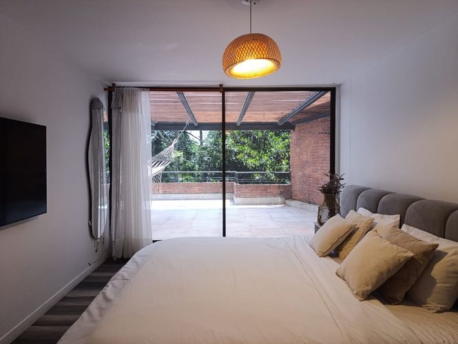 Apartamento de 3 alcobas en arriendo en El Poblado, Medellín, 177 m² · foto 9 de 20