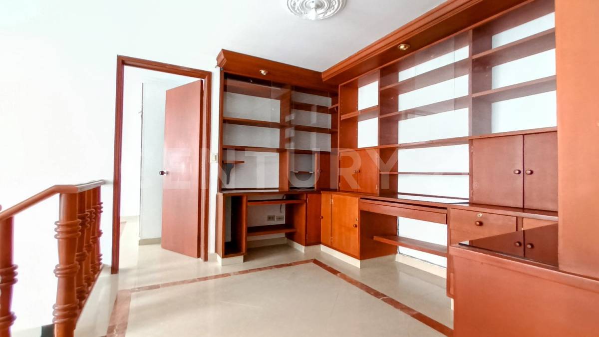 Casa en venta en Santa Barbara Oriental, Zipaquirá · foto 3 de 23