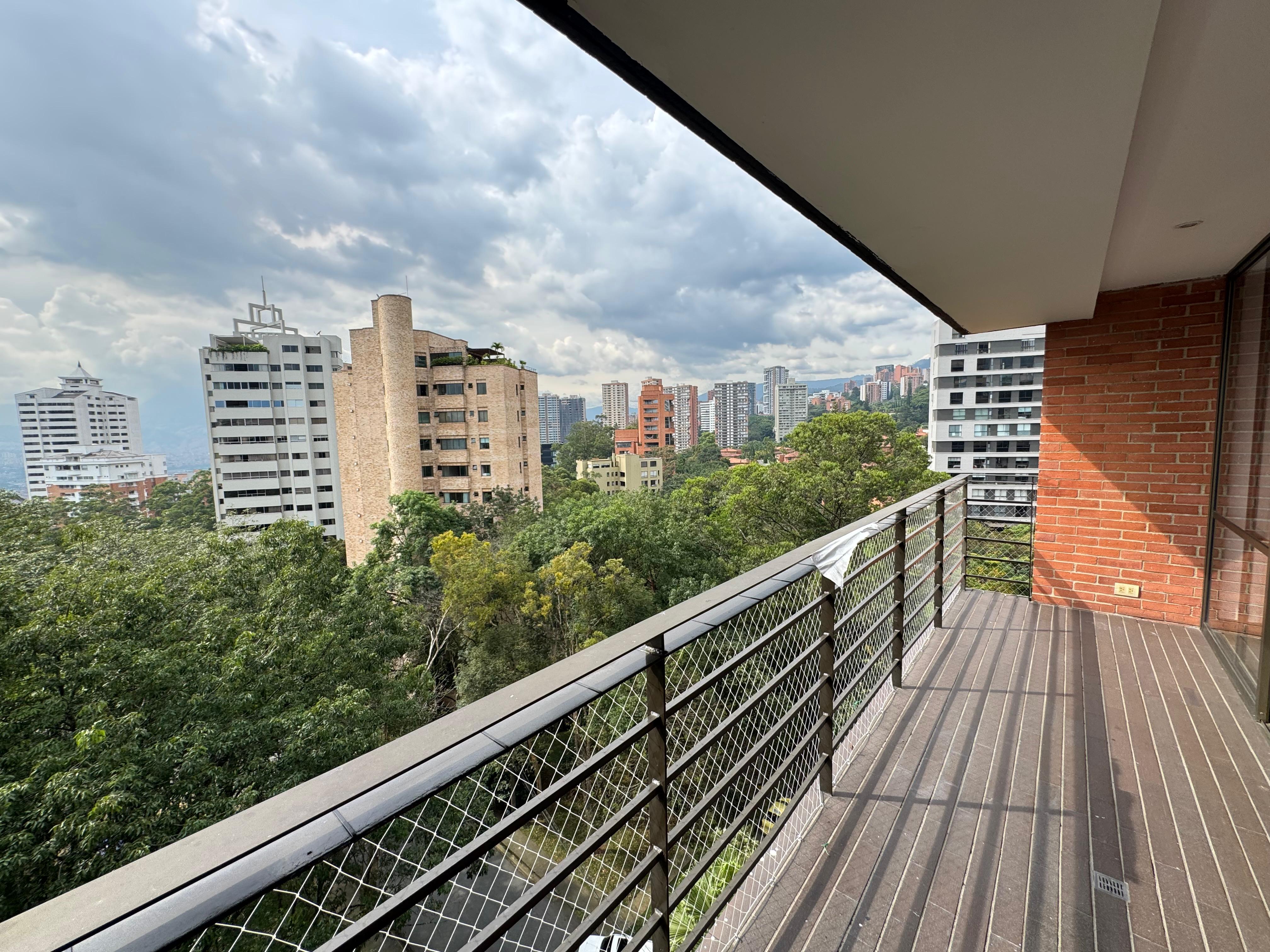 Apartamento en arriendo en San Lucas, Medellín · foto 9 de 12