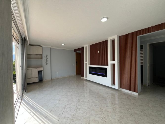 Apartamento de 3 alcobas en arriendo en El Poblado, Medellín, 91 m² · foto 4 de 18