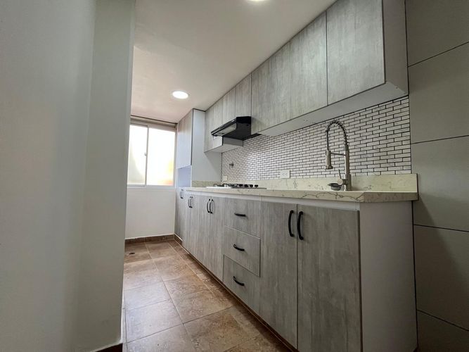 Apartamento de 3 alcobas en arriendo en El Poblado, Medellín, 91 m² · foto 5 de 18
