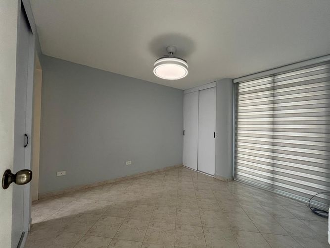 Apartamento de 3 alcobas en arriendo en El Poblado, Medellín, 91 m² · foto 12 de 18