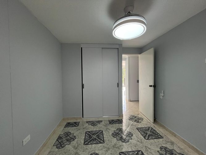Apartamento de 3 alcobas en arriendo en El Poblado, Medellín, 91 m² · foto 13 de 18