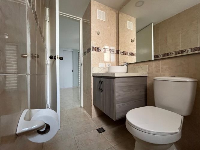 Apartamento de 3 alcobas en arriendo en El Poblado, Medellín, 91 m² · foto 17 de 18