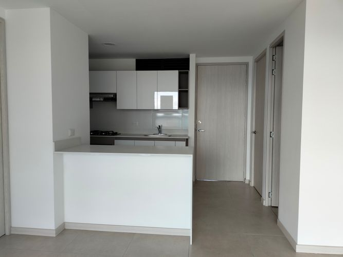 Apartamento de 2 alcobas en arriendo en El Poblado, Medellín, 64 m² · foto 4 de 16