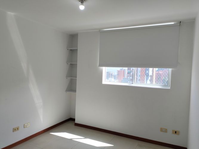 Apartamento de 2 alcobas en arriendo en El Poblado, Medellín, 68 m² · foto 10 de 16