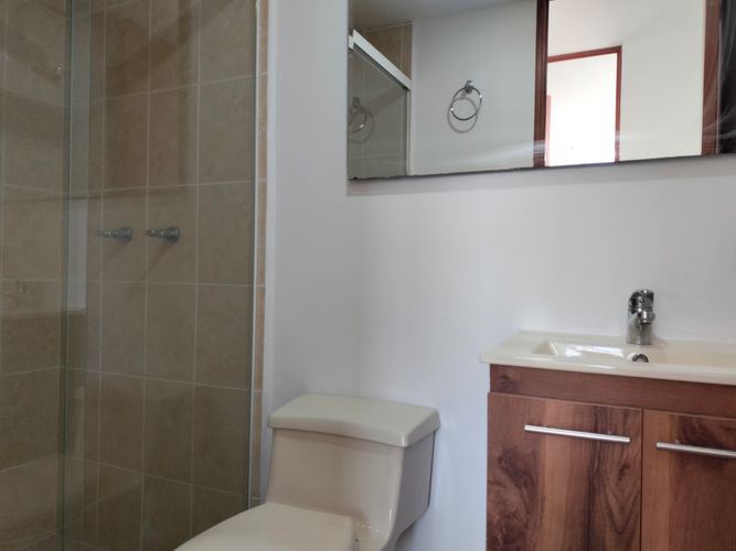 Apartamento de 2 alcobas en arriendo en El Poblado, Medellín, 68 m² · foto 13 de 16