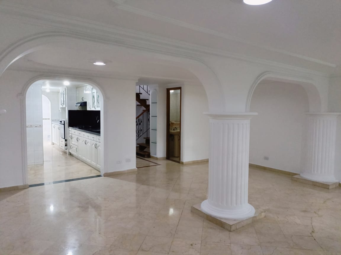 Casa en Arriendo en Belén, Medellín en El Rodeo