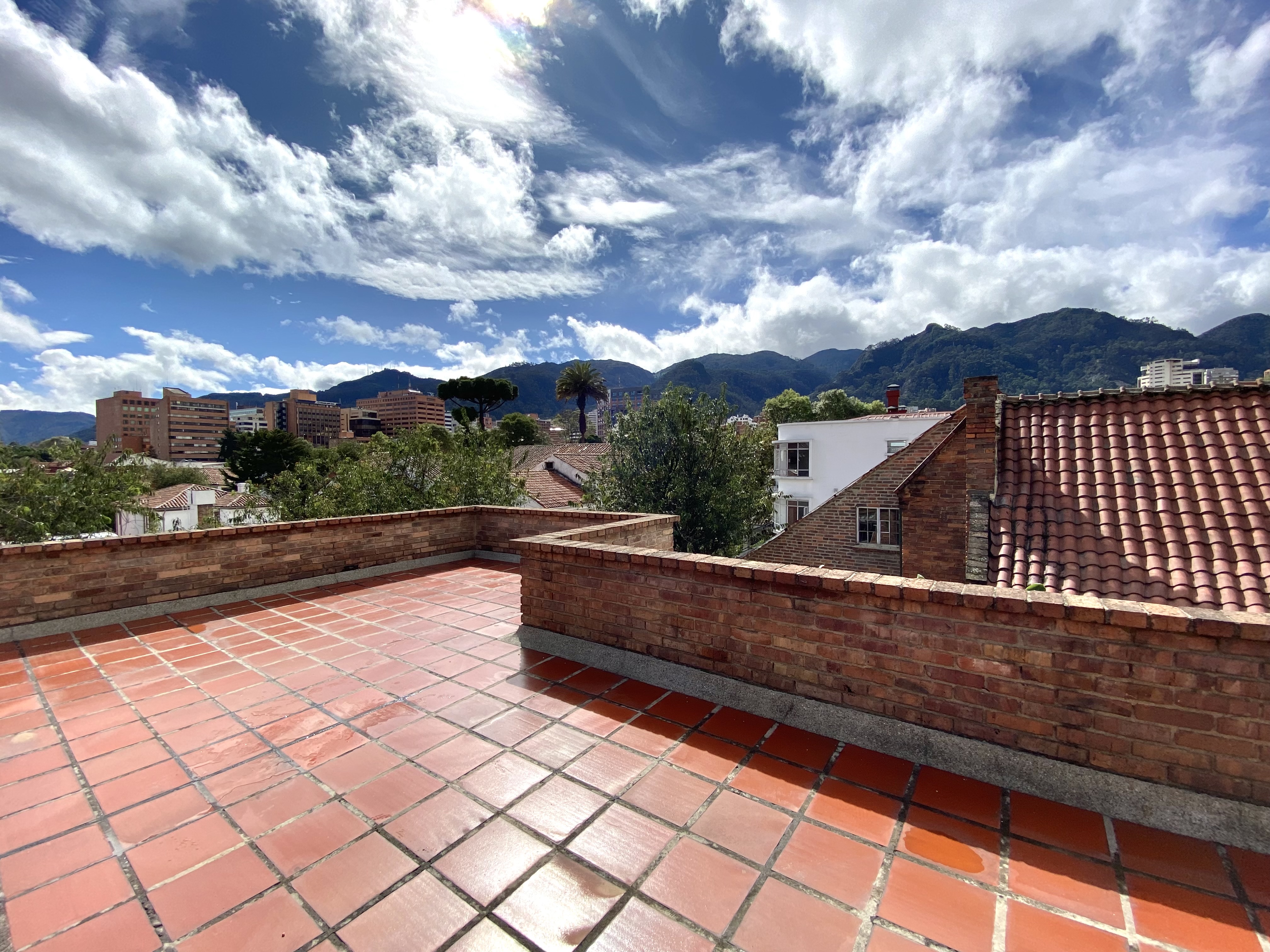 Casa en venta en Quinta Camacho, Bogotá · foto 14 de 17