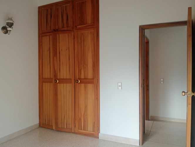 Apartamento de 4 alcobas en arriendo en Laureles, Medellín, 150 m² · foto 6 de 16