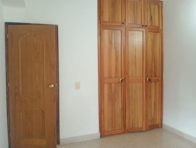 Apartamento de 4 alcobas en arriendo en Laureles, Medellín, 150 m² · foto 7 de 16