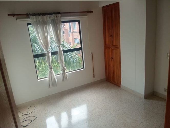 Apartamento de 4 alcobas en arriendo en Laureles, Medellín, 150 m² · foto 11 de 16