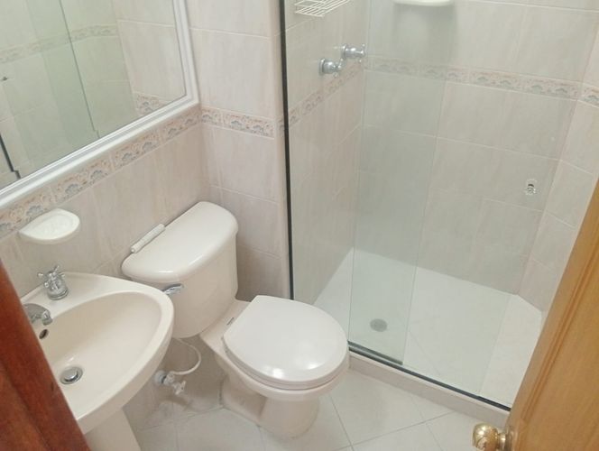 Apartamento de 4 alcobas en arriendo en Laureles, Medellín, 150 m² · foto 12 de 16