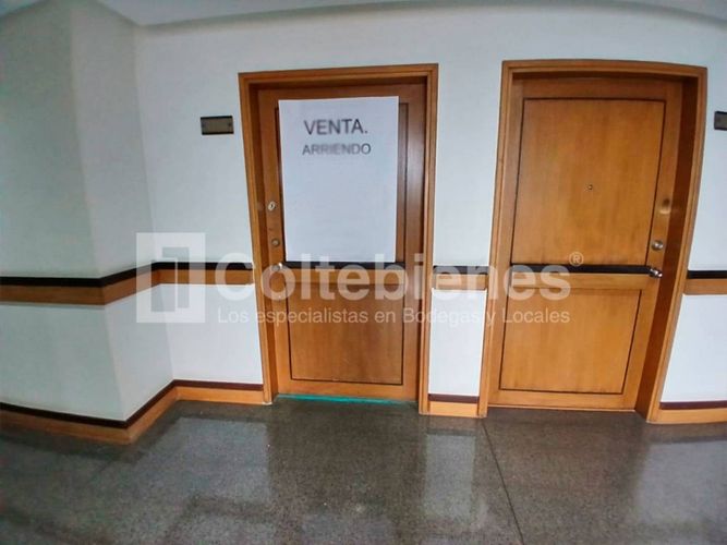 Oficina en arriendo en La Aguacatala, Medellín, 49 m² · foto 10 de 13