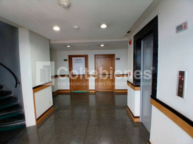 Oficina en arriendo en La Aguacatala, Medellín, 49 m² · foto 11 de 13