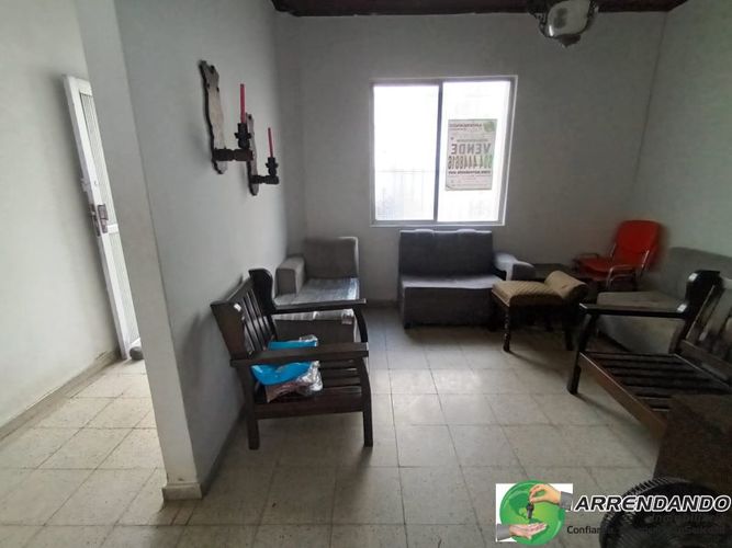 Casa de 5 alcobas en venta en Sevilla, Medellín, 128 m² · foto 3 de 15