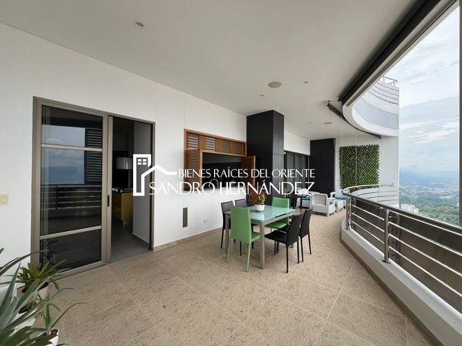Apartamento de 5 alcobas en venta en Cabecera Del Llano, Bucaramanga, 506 m² · foto 23 de 24