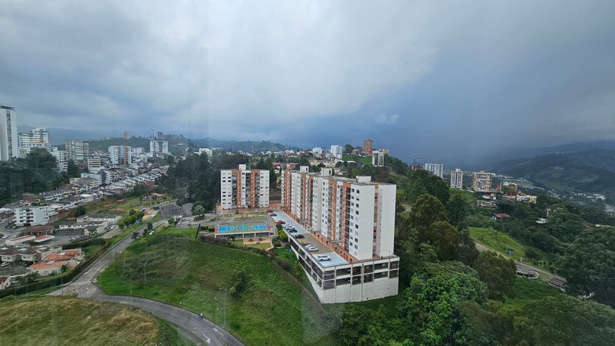 Apartamento de 4 alcobas en venta en Palermo, Manizales, 270 m² · foto 4 de 14