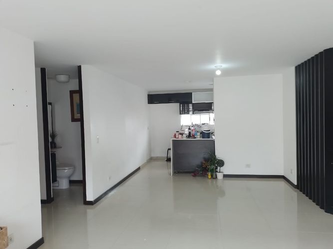 Apartamento de 4 alcobas en arriendo en El Poblado, Medellín, 130 m² · foto 4 de 19