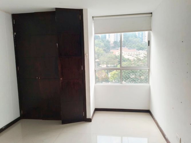 Apartamento de 4 alcobas en arriendo en El Poblado, Medellín, 130 m² · foto 10 de 19