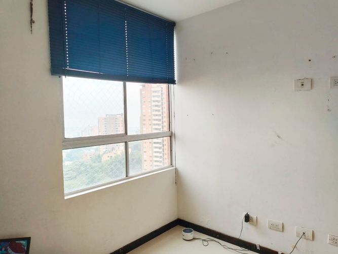 Apartamento de 4 alcobas en arriendo en El Poblado, Medellín, 130 m² · foto 11 de 19