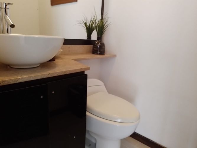 Apartamento de 4 alcobas en arriendo en El Poblado, Medellín, 130 m² · foto 14 de 19