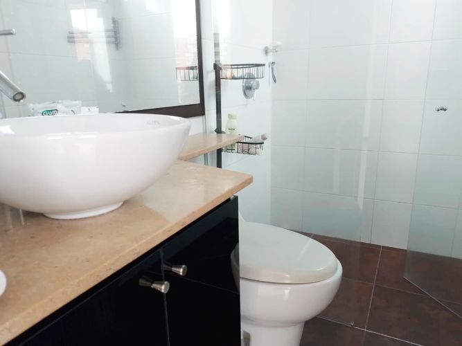 Apartamento de 4 alcobas en arriendo en El Poblado, Medellín, 130 m² · foto 15 de 19