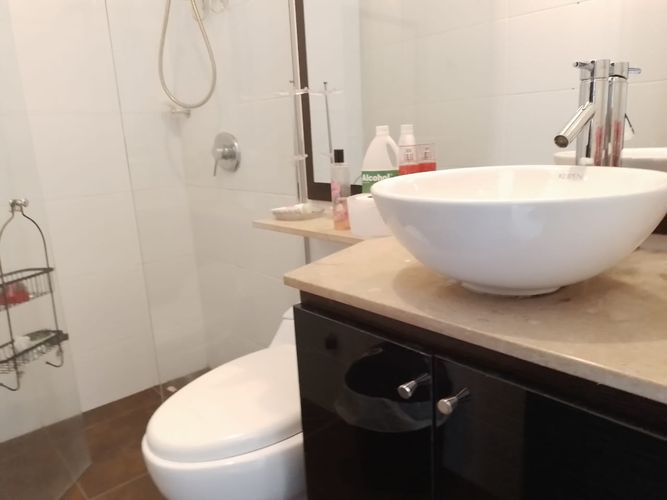 Apartamento de 4 alcobas en arriendo en El Poblado, Medellín, 130 m² · foto 16 de 19