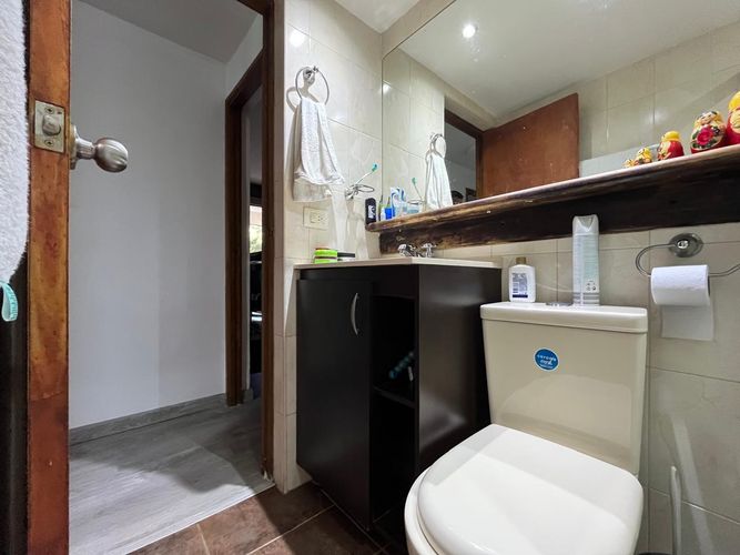 Apartamento de 3 alcobas en venta en El Poblado, Medellín, 96 m² · foto 13 de 14