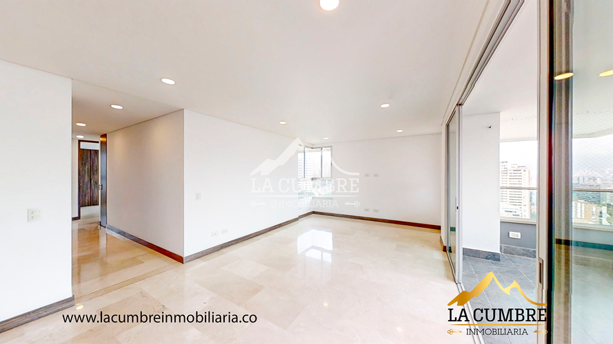 Apartamento de 3 alcobas en arriendo en Los Parra, Medellín, 159 m² · foto 4 de 16