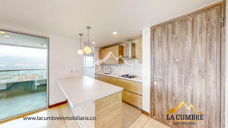 Apartamento de 3 alcobas en arriendo en Los Parra, Medellín, 159 m² · foto 5 de 16
