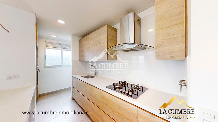 Apartamento de 3 alcobas en arriendo en Los Parra, Medellín, 159 m² · foto 6 de 16