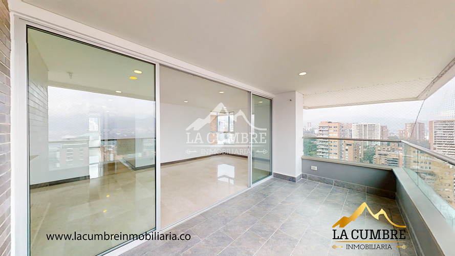 Apartamento de 3 alcobas en arriendo en Los Parra, Medellín, 159 m² · foto 8 de 16