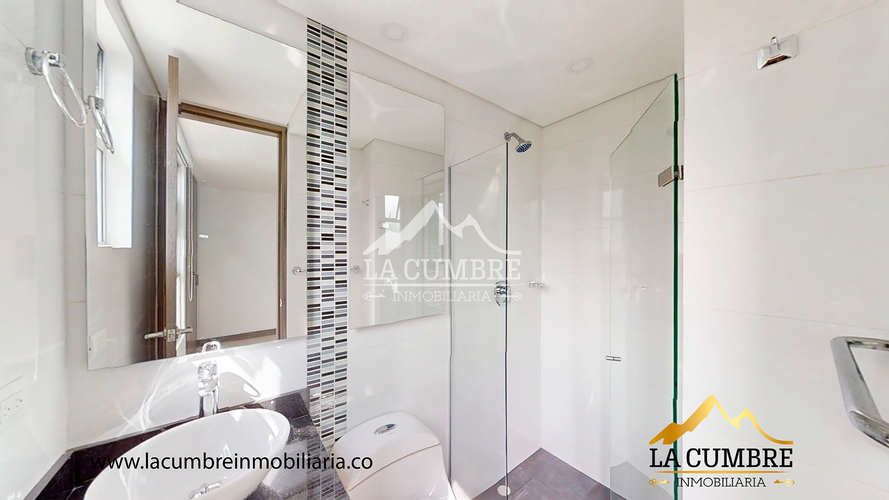 Apartamento de 3 alcobas en arriendo en Los Parra, Medellín, 159 m² · foto 13 de 16