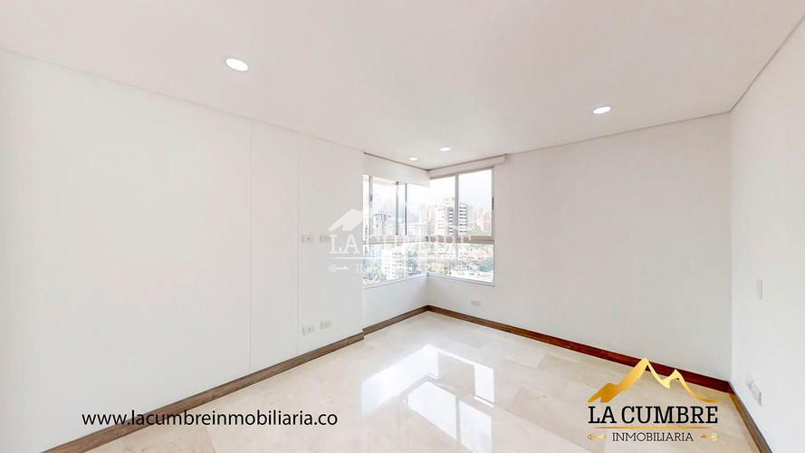 Apartamento de 3 alcobas en arriendo en Los Parra, Medellín, 159 m² · foto 14 de 16