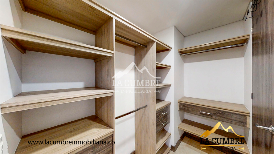 Apartamento de 3 alcobas en arriendo en Los Parra, Medellín, 159 m² · foto 15 de 16