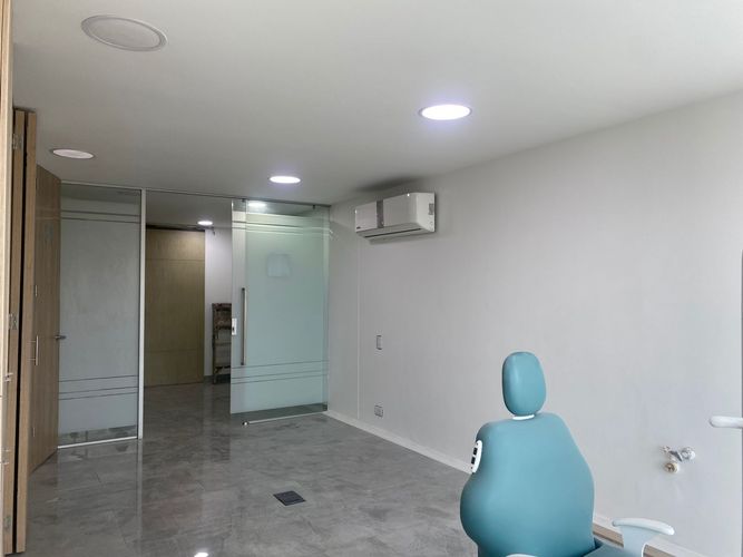 Oficina en arriendo en El Poblado, Medellín, 36 m² · foto 4 de 8