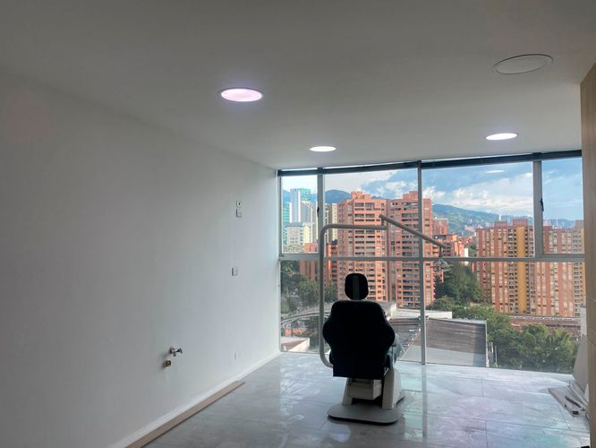 Oficina en arriendo en El Poblado, Medellín, 36 m² · foto 7 de 8
