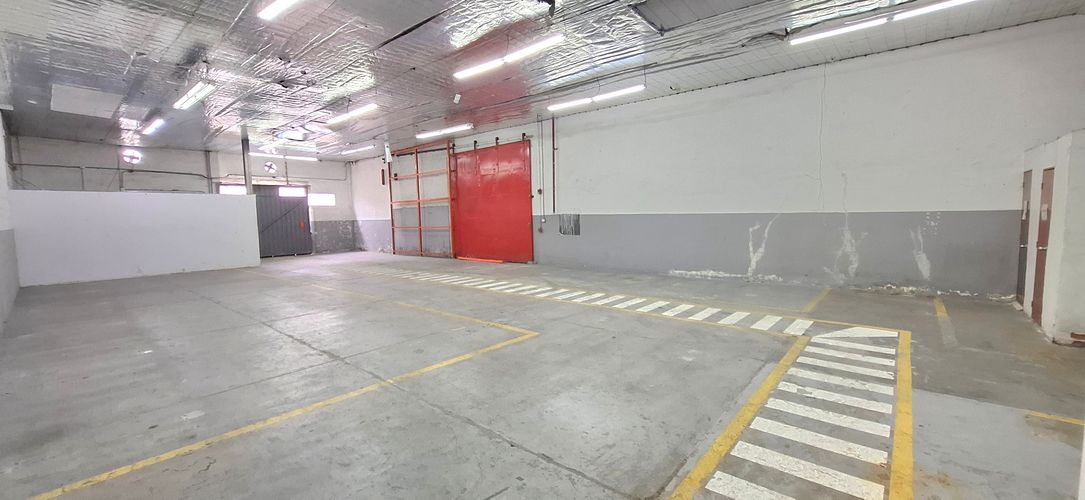 Bodega en arriendo en Las Delicias, Cali, 300 m² · foto 3 de 8