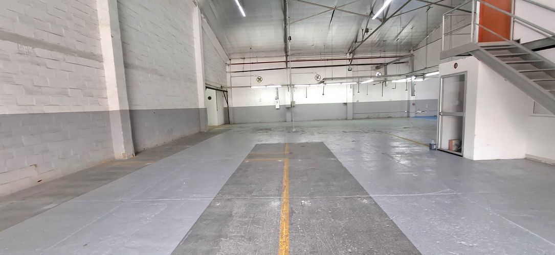 Bodega en arriendo en Industrial, Cali, 400 m² · foto 6 de 9