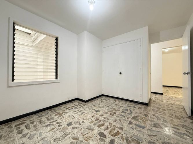 Apartamento de 3 alcobas en arriendo en Laureles, Medellín, 90 m² · foto 4 de 13