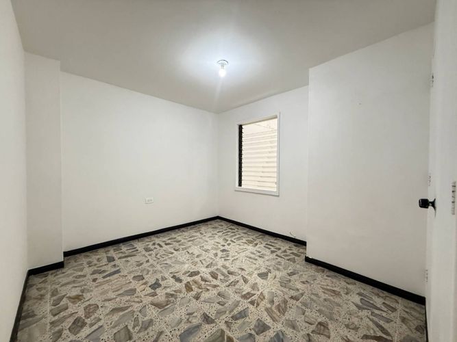 Apartamento de 3 alcobas en arriendo en Laureles, Medellín, 90 m² · foto 6 de 13