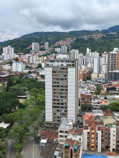 Apartamento de 4 alcobas en venta en Sotomayor, Bucaramanga, 207 m² · foto 15 de 22