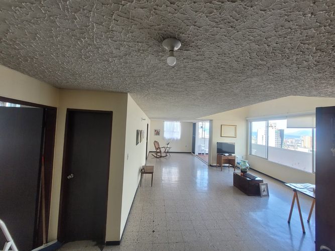 Apartamento de 4 alcobas en venta en Sotomayor, Bucaramanga, 207 m² · foto 21 de 22