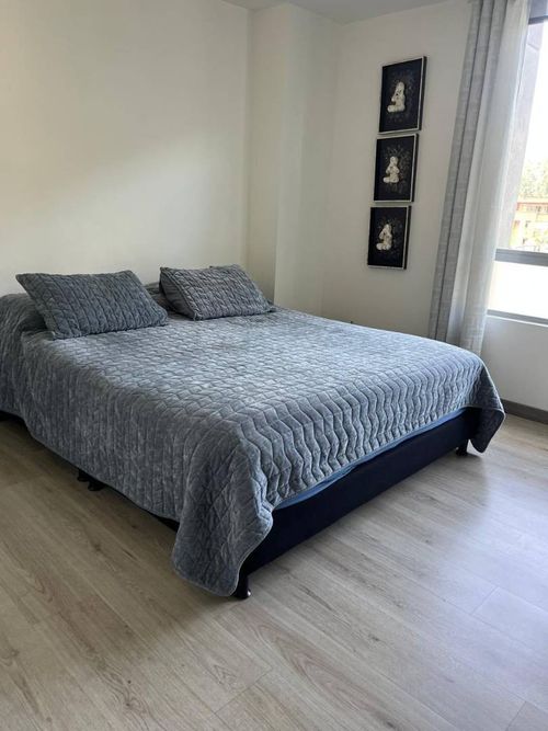 Apartamento de 2 alcobas en arriendo en Castropol, Medellín, 84 m² · foto 2 de 16