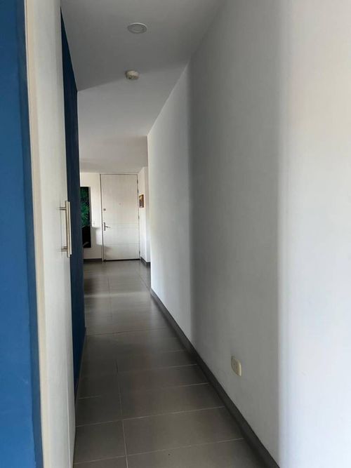 Apartamento de 2 alcobas en arriendo en Castropol, Medellín, 84 m² · foto 12 de 16