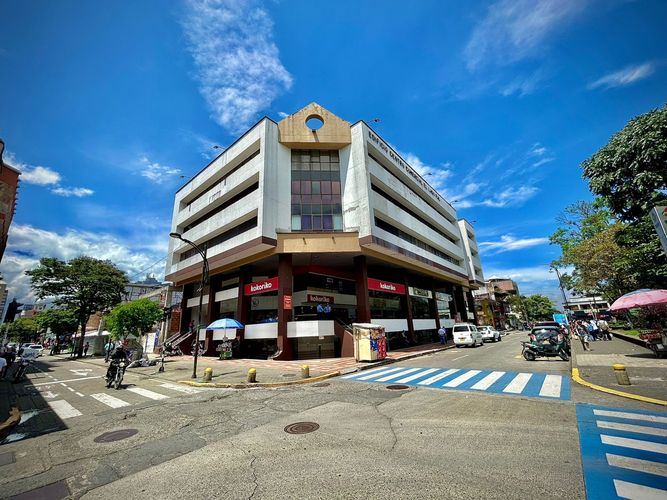 Local en venta en Sector Lago Uribe, Pereira, 299 m² · foto 2 de 16