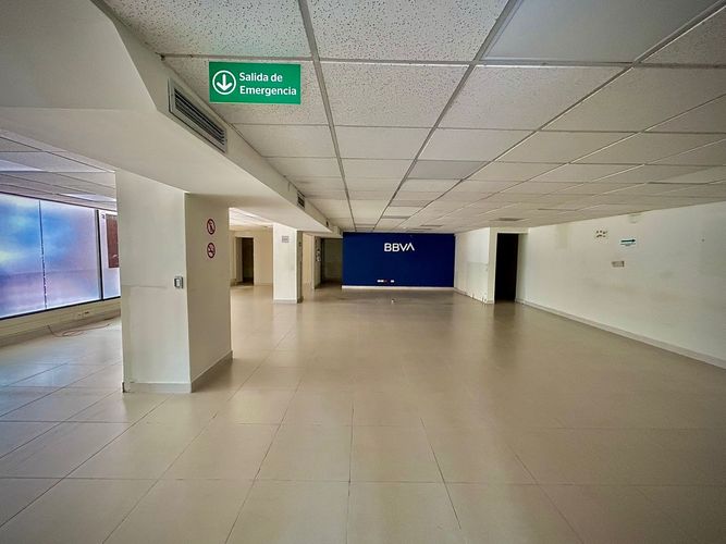 Local en venta en Sector Lago Uribe, Pereira, 299 m² · foto 8 de 16