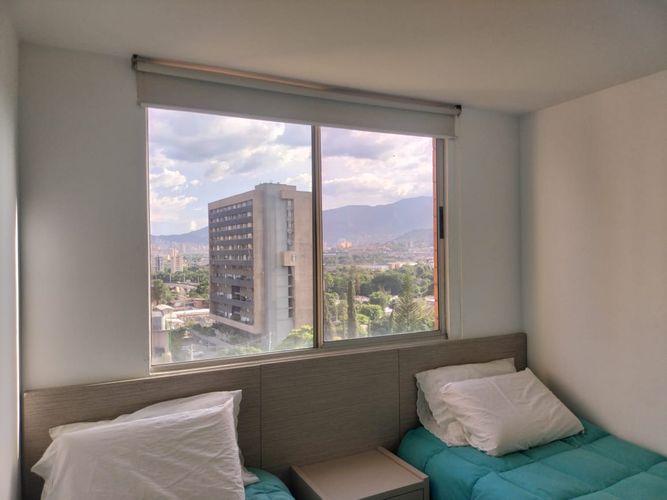 Apartamento de 2 alcobas en arriendo en El Poblado, Medellín, 90 m² · foto 7 de 16