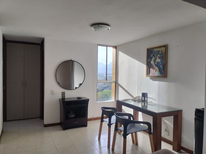 Apartamento de 2 alcobas en arriendo en El Poblado, Medellín, 90 m² · foto 11 de 16